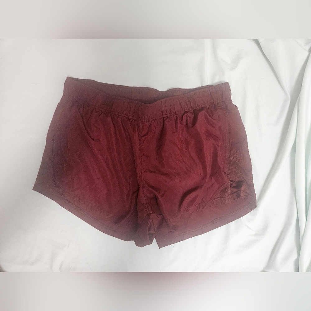 Ladies athletic short with liner